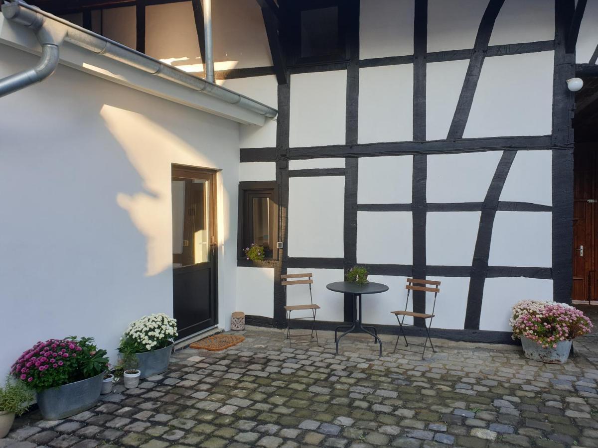 Duex-Hof Apartment Fachwerkhaus Bornheim  Εξωτερικό φωτογραφία